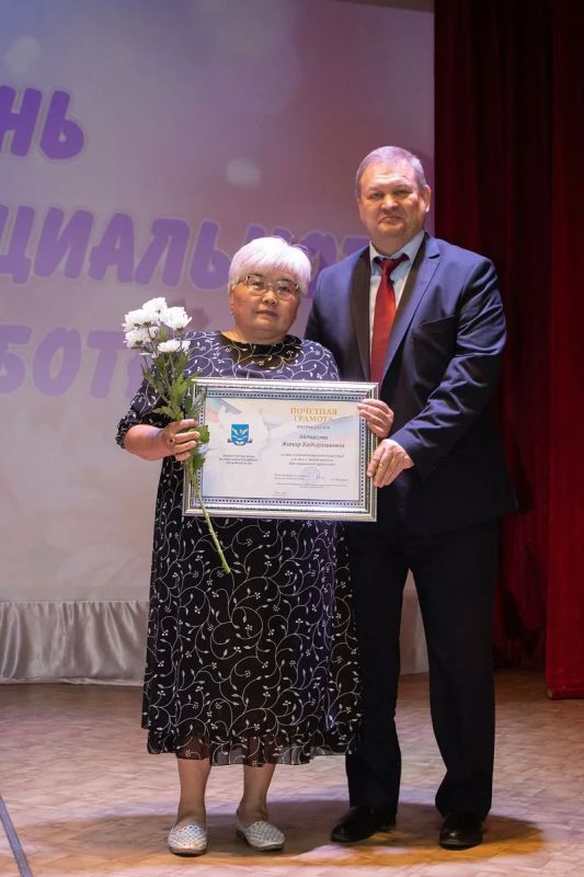Лучших специалистов социальной сферы наградили в районах Омской области Лучших специалистов социальной сферы наградили в районах Омской области