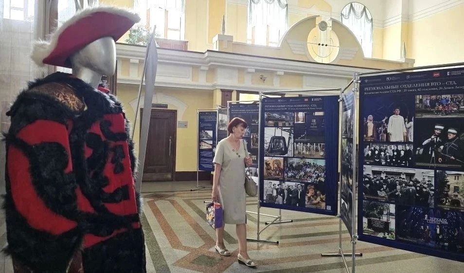 10 и 11 июня в нашем городе пройдут показы спектаклей и мастер-классы новосибирских и томских театров - участников проекта "Театральный поезд", который проходит при поддержке Минкульта РФ, ПФКИ и РЖД 10 и 11 июня в нашем городе пройдут показы спектаклей и мастер-классы новосибирских и томских театров - участников проекта "Театральный поезд", который проходит при поддержке Минкульта РФ, ПФКИ и РЖД