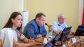 Бесплатные лекарства и проезд: областные парламентарии обсудили поддержку многодетных