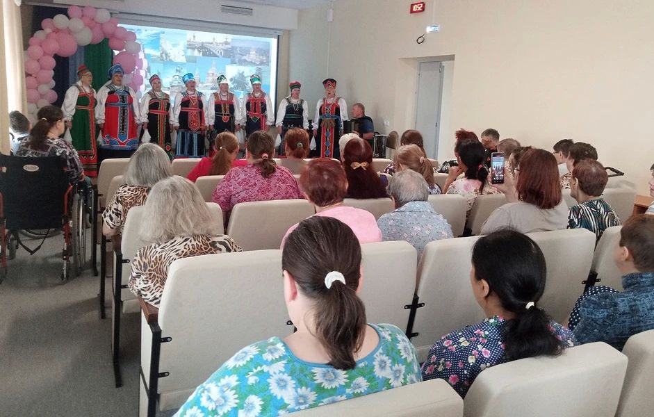 Творчество, спорт и дружба народов: как День России отметили в домах-интернатах Омской области Творчество, спорт и дружба народов: как День России отметили в домах-интернатах Омской области