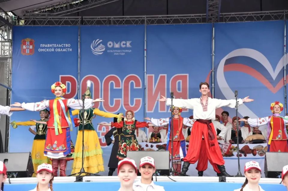 Сергей Шелест: Дорогие омичи и гости нашего города, праздник набирает обороты! Несмотря на дождик, все локации работают и ждут именно вас Сергей Шелест: Дорогие омичи и гости нашего города, праздник набирает обороты! Несмотря на дождик, все локации работают и ждут именно вас