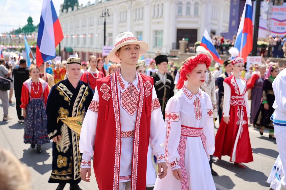 Сотрудники полиции поздравляют жителей Омской области с Днем России! Сотрудники полиции поздравляют жителей Омской области с Днем России!