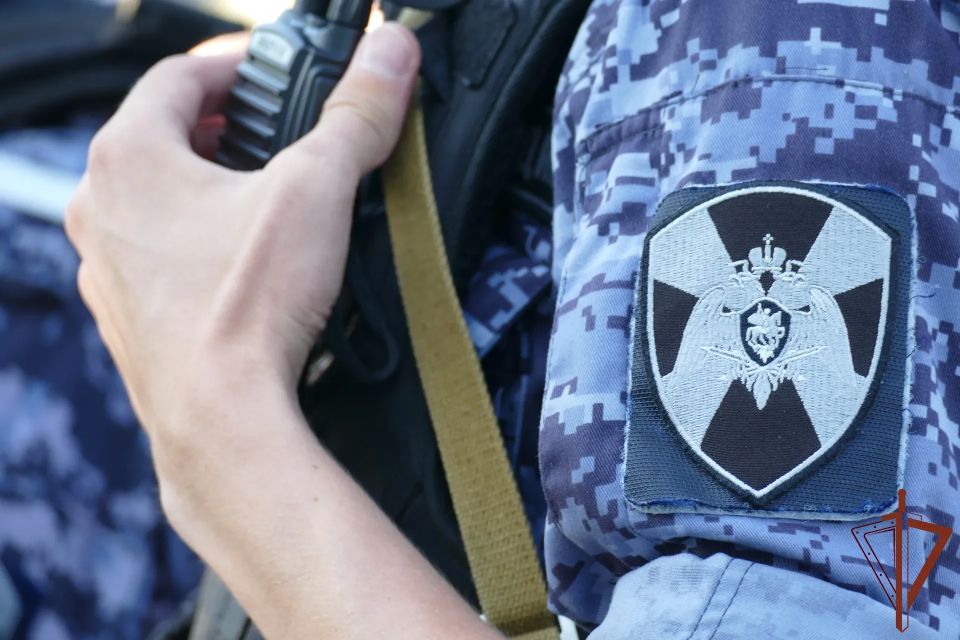 Сотрудники Росгвардии задержали мужчину, нанесшего ножевое ранение Омичу