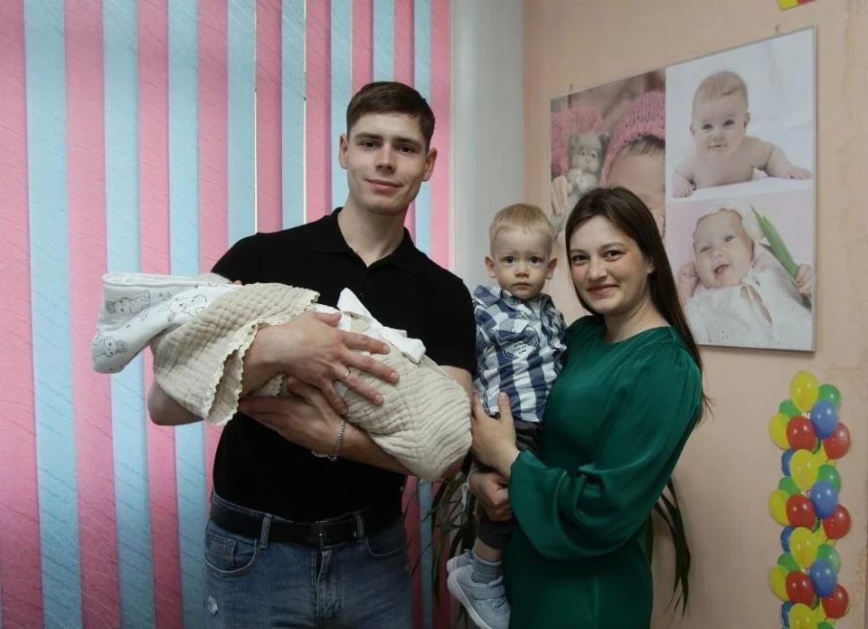 Вместе поддержим семью Борисовых в финале Всероссийского конкурса «Студенческие семьи России»