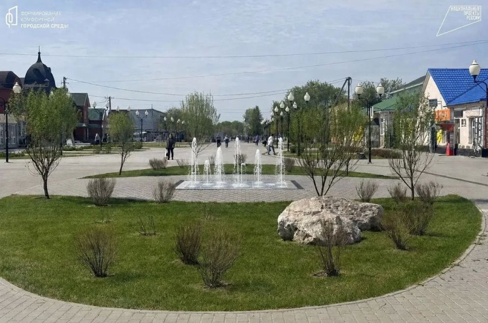 Масштабное благоустройство ведется в рабочем поселке Таврическое Масштабное благоустройство ведется в рабочем поселке Таврическое