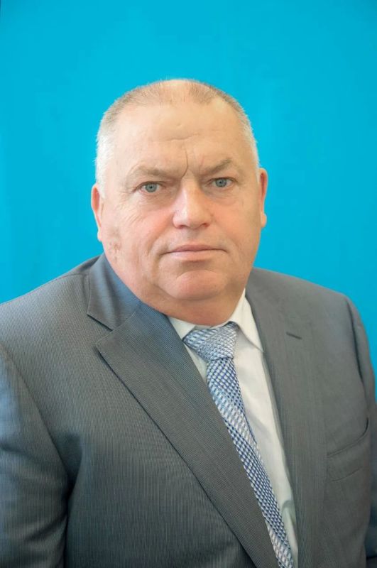 Сегодня день рождения празднует депутат Законодательного Собрания Омской области, председатель комитета по аграрной политике, природным ресурсам и экологии Владимир Пушкарев!