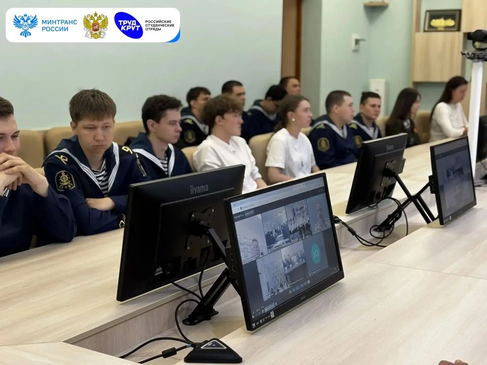 Омские бойцы студенческих отрядов проведут трудовую смену, работая матросами и лебедчиками Омские бойцы студенческих отрядов проведут трудовую смену, работая матросами и лебедчиками