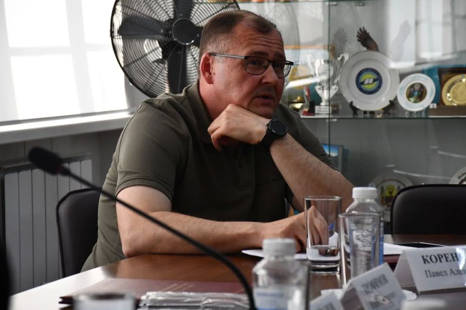 Провел внеочередное заседание комиссии по делам несовершеннолетних и защите их прав при Правительстве Омской области Провел внеочередное заседание комиссии по делам несовершеннолетних и защите их прав при Правительстве Омской области