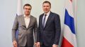 Хоценко обсудил развитие Омского НПЗ с новым генеральным директором предприятия