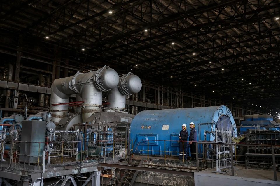 На омской ТЭЦ-4 смонтировали ключевое оборудование нового турбоагрегата На омской ТЭЦ-4 смонтировали ключевое оборудование нового турбоагрегата