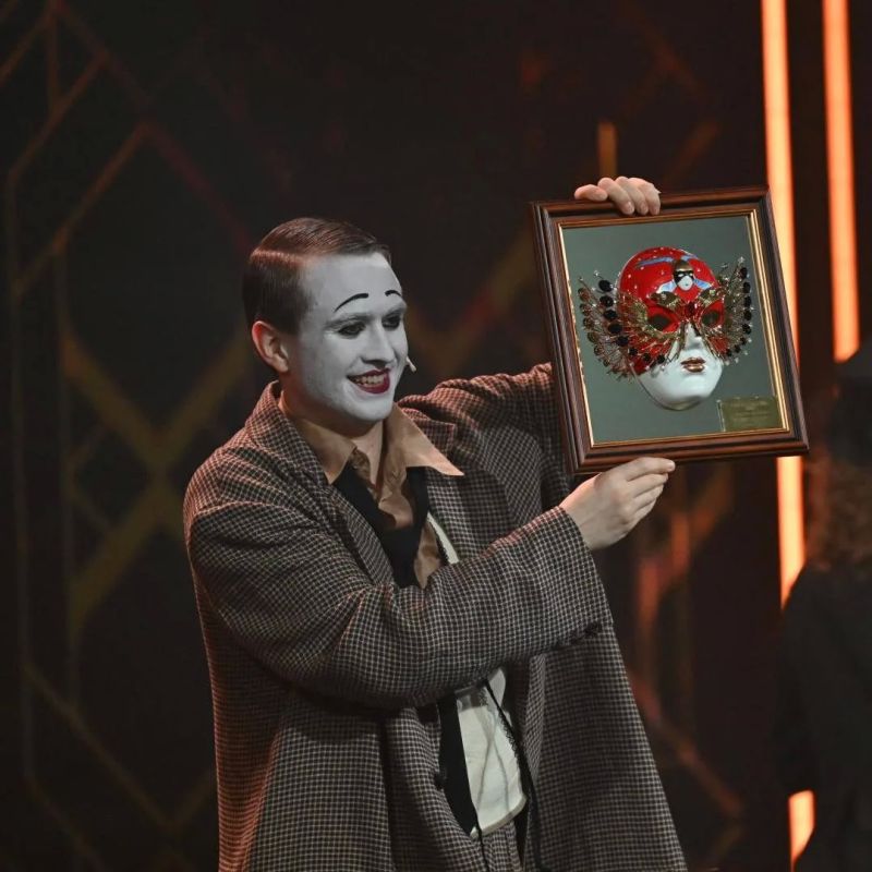 Торжественная церемония вручения премии «Золотая маска» завершилась, но театральный праздник в Омске продолжается! Торжественная церемония вручения премии «Золотая маска» завершилась, но театральный праздник в Омске продолжается!
