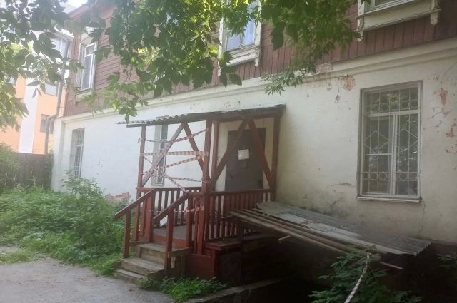 Объект наследия. Раскрыт статус здания, где рухнул потолок в Омске Объект наследия. Раскрыт статус здания, где рухнул потолок в Омске