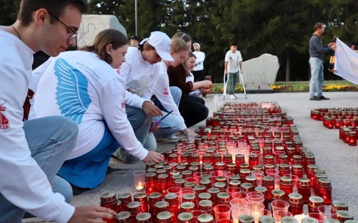 Стань участником всероссийской акции «Свеча памяти» Стань участником всероссийской акции «Свеча памяти»