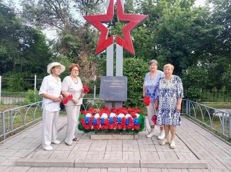 В День памяти и скорби учреждения социальной отрасли Омской области присоединились к памятным мероприятиям и всероссийским акциям В День памяти и скорби учреждения социальной отрасли Омской области присоединились к памятным мероприятиям и всероссийским акциям