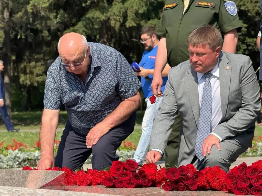 22 июня 1941 года - одна из самых трагических дат в истории нашей Родины 22 июня 1941 года - одна из самых трагических дат в истории нашей Родины