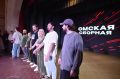 Смех и аплодисменты – в награду