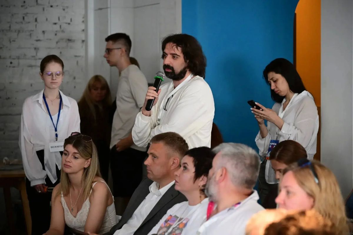 В пространстве «Электроточка» начал работу форум креативных индустрий «Креаполис» — площадка для тех, кто создает город через собственный бизнес, проекты, события и идеи В пространстве «Электроточка» начал работу форум креативных индустрий «Креаполис» — площадка для тех, кто создает город через собственный бизнес, проекты, события и идеи