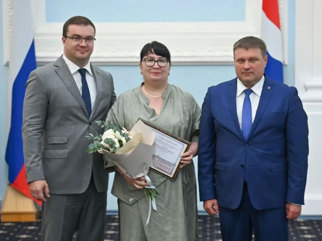 Досанова Жанат Хаирбековна —акушерка родового отделения № 1 РКПЦ, стала победителем в номинации «Лучший акушер»