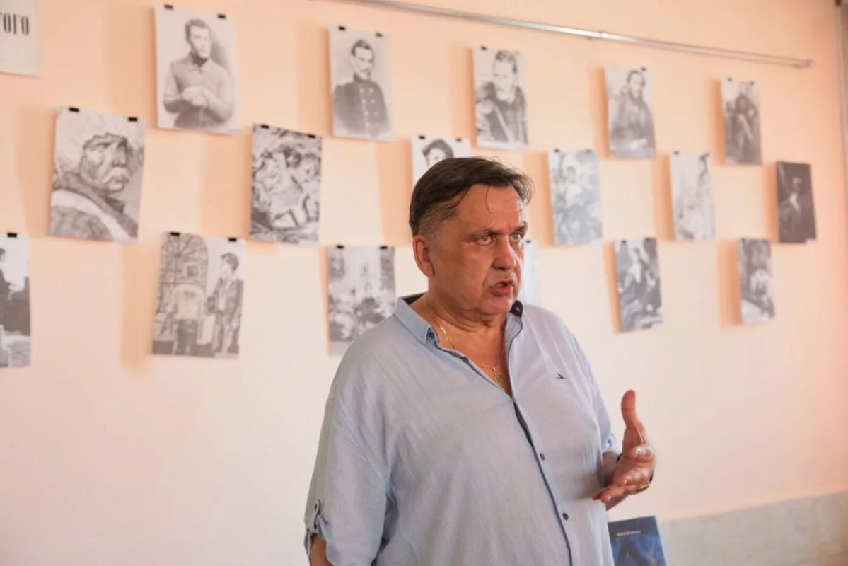 «Бытийная мозаика»: в библиотеке имени Пушкина прошла презентация новой книги Юрия Перминова «Соседи»