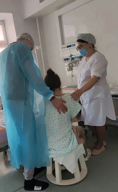 Досанова Жанат Хаирбековна —акушерка родового отделения № 1 РКПЦ, стала победителем в номинации «Лучший акушер» Досанова Жанат Хаирбековна —акушерка родового отделения № 1 РКПЦ, стала победителем в номинации «Лучший акушер»