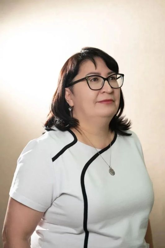 Досанова Жанат Хаирбековна —акушерка родового отделения № 1 РКПЦ, стала победителем в номинации «Лучший акушер» Досанова Жанат Хаирбековна —акушерка родового отделения № 1 РКПЦ, стала победителем в номинации «Лучший акушер»