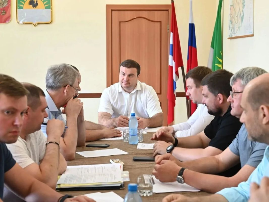 Виталий Хоценко обсудил с главой Седельниковского района итоги подготовки к юбилею и планы развития