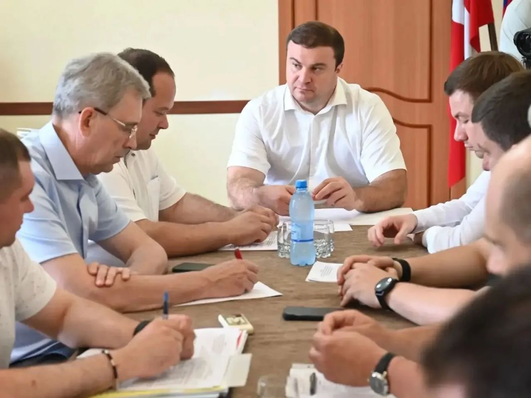 Первые лица региона оценили ход работ капитального ремонта социальных объектов в Седельниковском районе Первые лица региона оценили ход работ капитального ремонта социальных объектов в Седельниковском районе