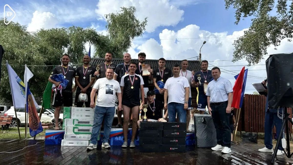 В Омске прошёл турнир по пляжному футболу В Омске прошёл турнир по пляжному футболу
