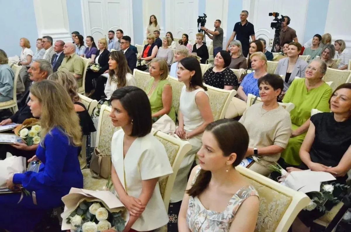 «В педиатрию меня привели любовь к детям и огромное желание помогать людям» «В педиатрию меня привели любовь к детям и огромное желание помогать людям»