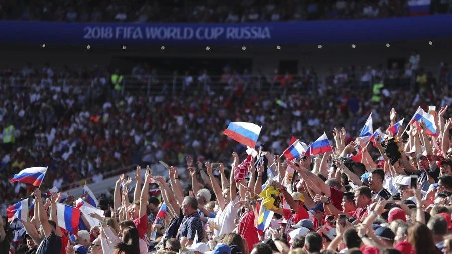 ФИФА вслед за МОК рассмотрит вопрос о возвращении российских клубов на международную арену