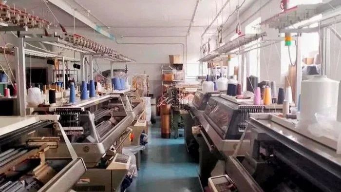 В Омске продают прибыльную шапочную фабрику