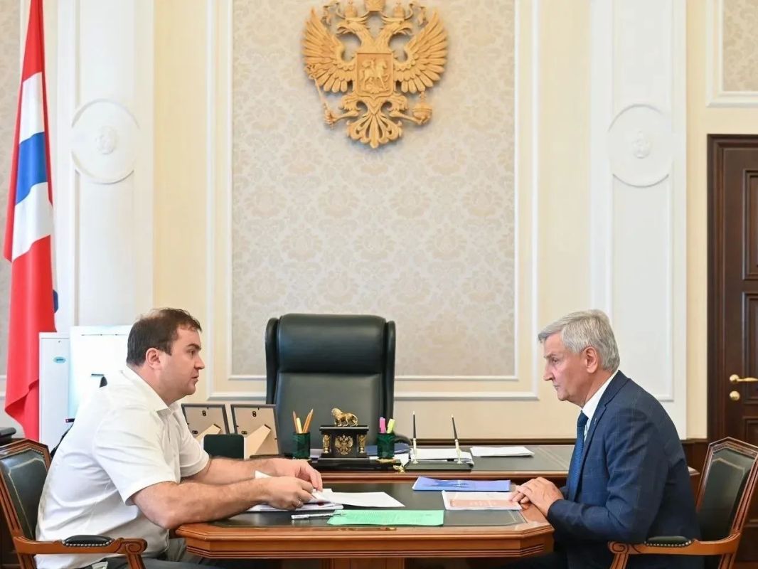 Виталий Хоценко заслушал доклады глав Тевризского и Калачинского районов Виталий Хоценко заслушал доклады глав Тевризского и Калачинского районов