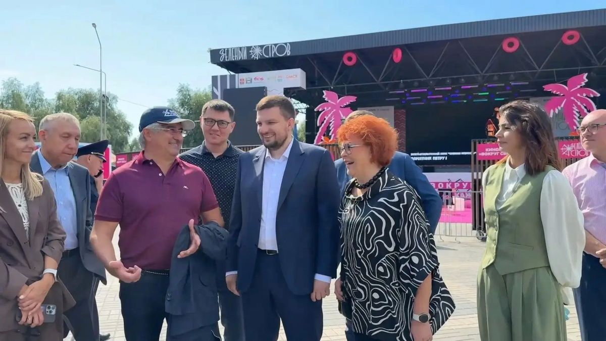 Ровно через неделю Омск примет одно из ключевых событий года Культурной столицы – 26-й Федеральный Сабантуй! Подготовку под руководством губернатора Виталия Павловича Хоценко начали за год до этого масштабного мероприятия! Ровно через неделю Омск примет одно из ключевых событий года Культурной столицы – 26-й Федеральный Сабантуй! Подготовку под руководством губернатора Виталия Павловича Хоценко начали за год до этого масштабного мероприятия!