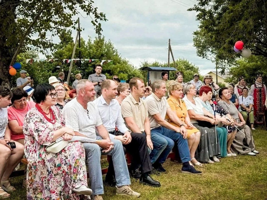 В деревне Халдеевка Омского района впервые состоялся фестиваль «Хоровод дружбы» В деревне Халдеевка Омского района впервые состоялся фестиваль «Хоровод дружбы»