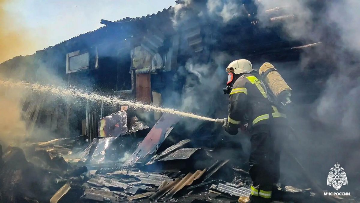 #пожарызасутки. 12 июля в 12:08 В Нижнеомском районе в деревне Лаврино горела хозяйственная постройка #пожарызасутки. 12 июля в 12:08 В Нижнеомском районе в деревне Лаврино горела хозяйственная постройка
