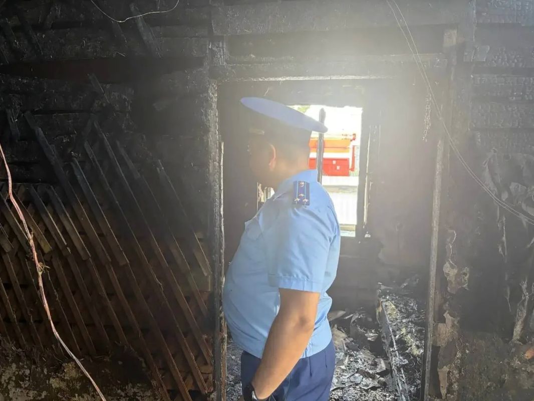 В Омской области при пожаре погибли пятилетний мальчик и его бабушка В Омской области при пожаре погибли пятилетний мальчик и его бабушка