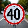 На Левобережье у Ленинградского моста ввели ограничение скорости до 40 км/ч