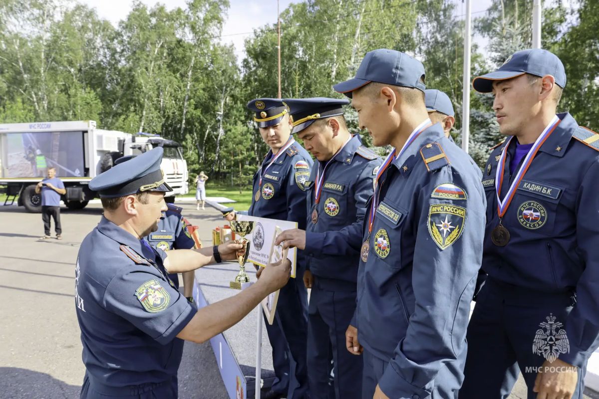 В Специализированной пожарно-спасательной части прошла торжественная церемония закрытия смотра-конкурса В Специализированной пожарно-спасательной части прошла торжественная церемония закрытия смотра-конкурса