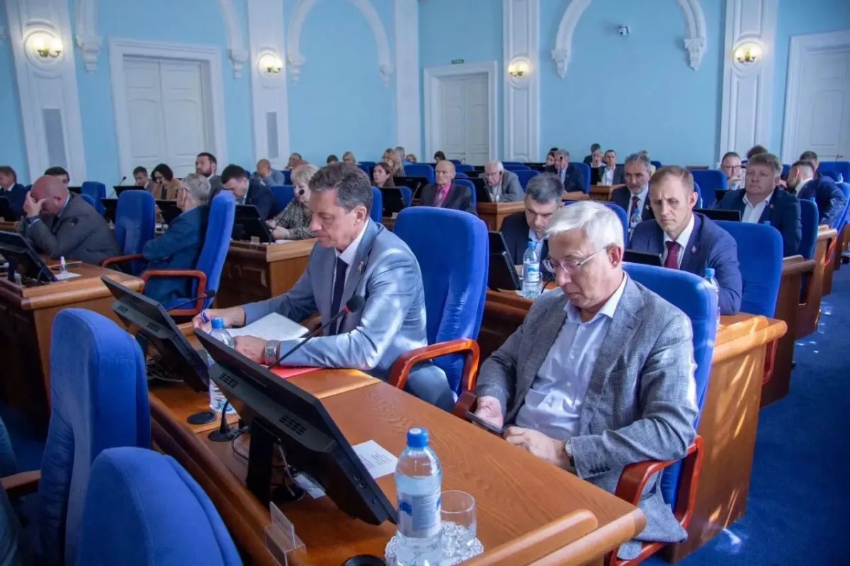 В Омской области принят закон об охране и обращении зеленых насаждений на территории региона В Омской области принят закон об охране и обращении зеленых насаждений на территории региона