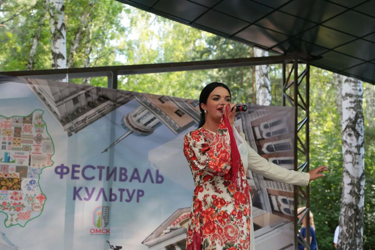 Сергей Шелест: Вместе с Героем России, сенатором Дмитрием Сергеевичем Перминовым поприветствовали жителей Октябрьского округа в преддверии Дня Омской области и Дня города Омска Сергей Шелест: Вместе с Героем России, сенатором Дмитрием Сергеевичем Перминовым поприветствовали жителей Октябрьского округа в преддверии Дня Омской области и Дня города Омска