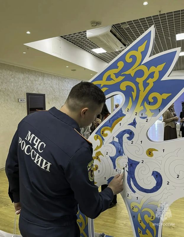 Молодежный совет МЧС России - участники Российско-Казахстанского молодежного форума Молодежный совет МЧС России - участники Российско-Казахстанского молодежного форума