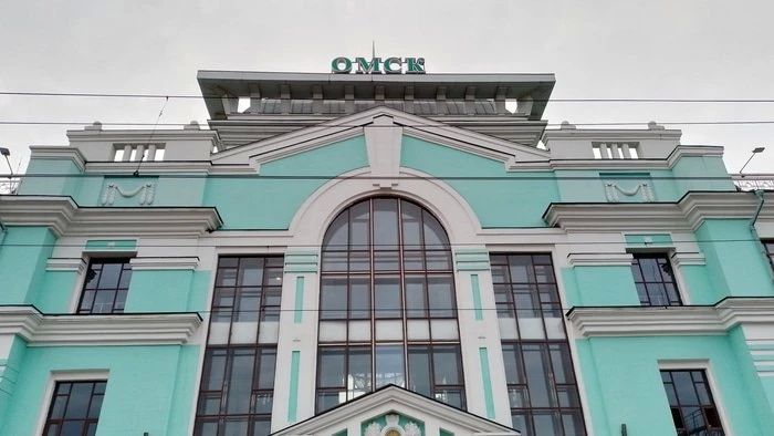 Не только самолеты: в Омске нарушается расписание поездов