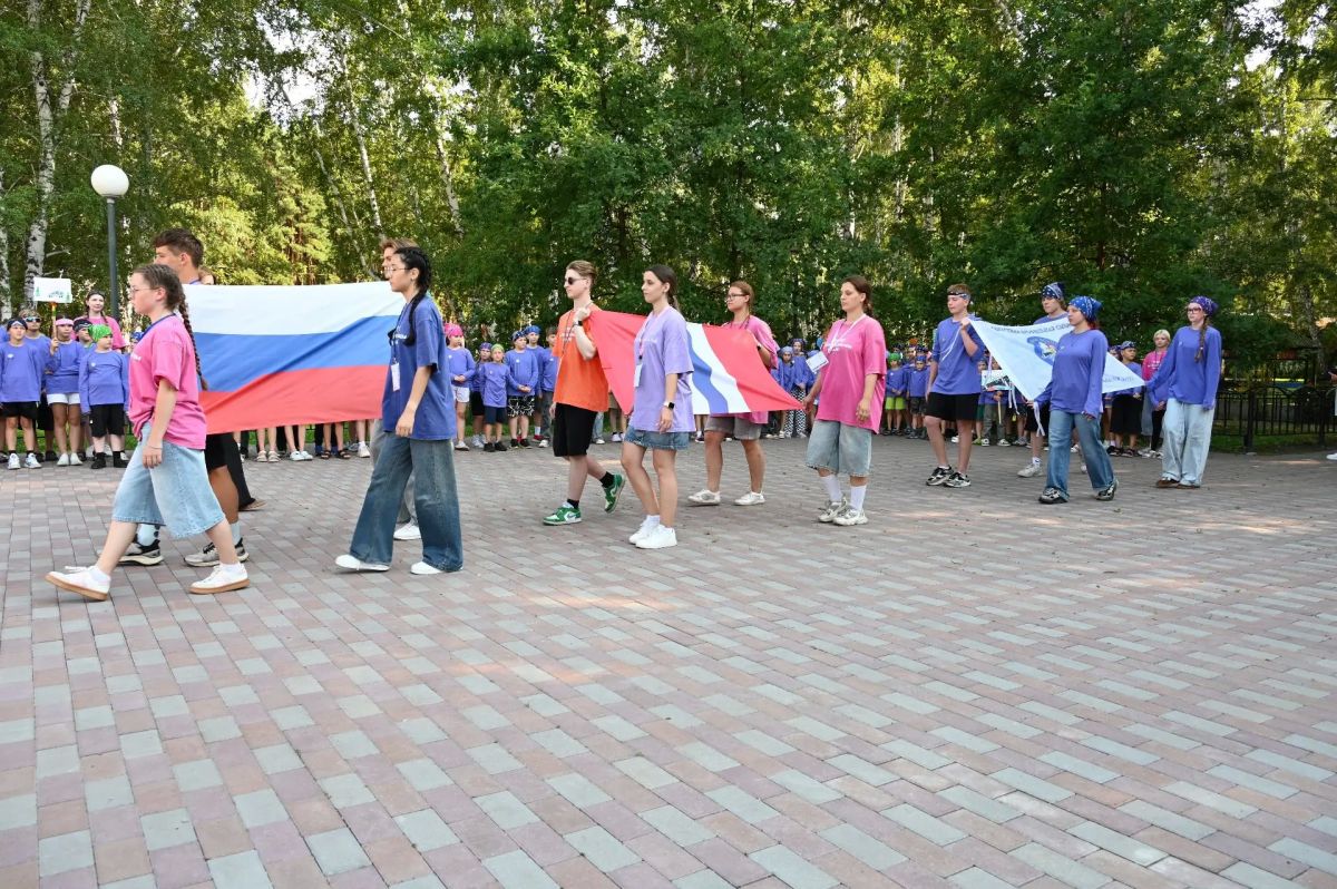 Омские школьники будут осваивать дорожную грамотность на профильной смене «Главная дорога БЕЗ опасности» Омские школьники будут осваивать дорожную грамотность на профильной смене «Главная дорога БЕЗ опасности»