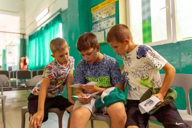 Преподаватели ОмГПУ провели для участников спортивной смены лагеря «Юбилейный» интерактивное мероприятие по развитию социальной ответственности Преподаватели ОмГПУ провели для участников спортивной смены лагеря «Юбилейный» интерактивное мероприятие по развитию социальной ответственности