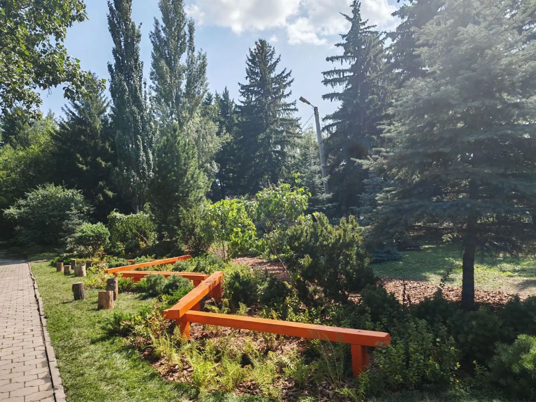 В саду Гензе открылась "Флора" В саду Гензе открылась "Флора"