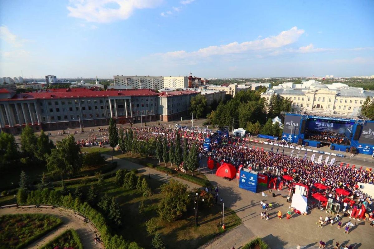 Культурная столица России начинает празднование Дня Омской области и города Омска традиционно с Сибирского международного марафона! В этом году он проходит в концепции «SIMфония бега» Культурная столица России начинает празднование Дня Омской области и города Омска традиционно с Сибирского международного марафона! В этом году он проходит в концепции «SIMфония бега»