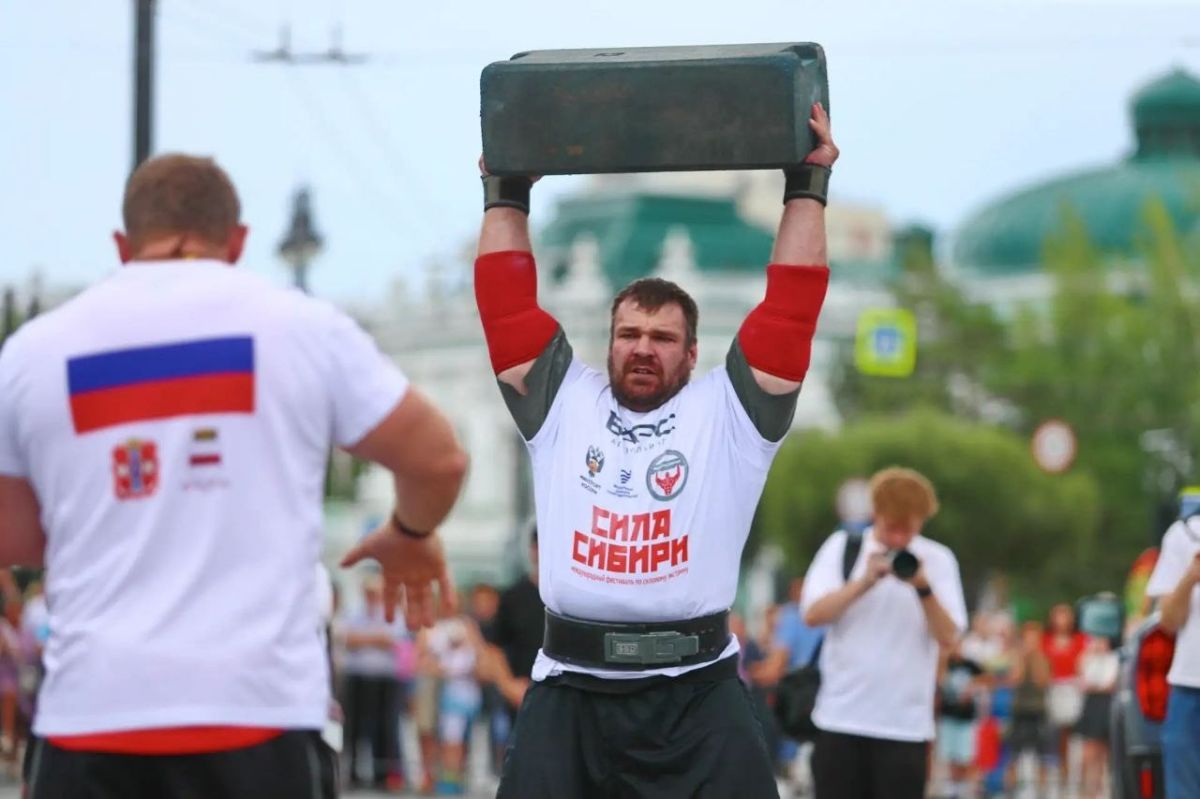 Международный фестиваль по силовому экстриму «Сила Сибири» вновь стал одной из самых ярких спортивных площадок празднования Дня Омской области и города Омска Международный фестиваль по силовому экстриму «Сила Сибири» вновь стал одной из самых ярких спортивных площадок празднования Дня Омской области и города Омска