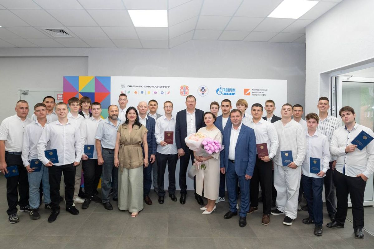 Более 150 выпускников «Профессионалитета» пришли работать на предприятия «Газпром нефти»