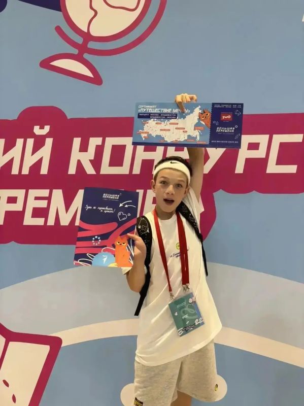 Омский школьник обменялся футбольными пасами с Владимиром Путиным Омский школьник обменялся футбольными пасами с Владимиром Путиным