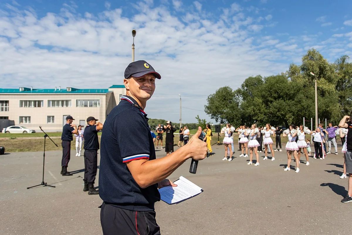Омская полиция приглашает всех желающих на спортивный праздник «Зарядка со стражем порядка»